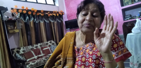 Krishna Kumari Mathur (b. 1948) is an eminent nautanki practitioner, widely recognised for her excellence in singing, acting as well as direction. (Courtesy: Deepti Priya Mehrotra)