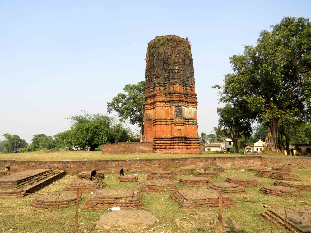 Siddheswar temple, Bahulara, with stupa bases in front