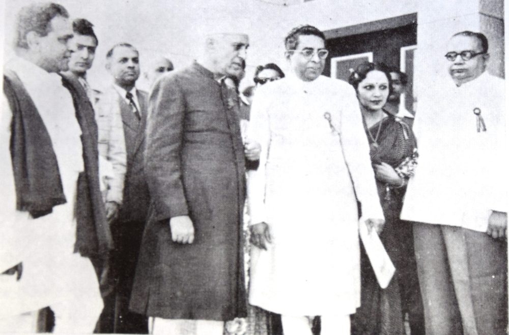 Jawaharlal Nehru, Prithviraj Kapoor, B.N. Sircar, Devika Rani