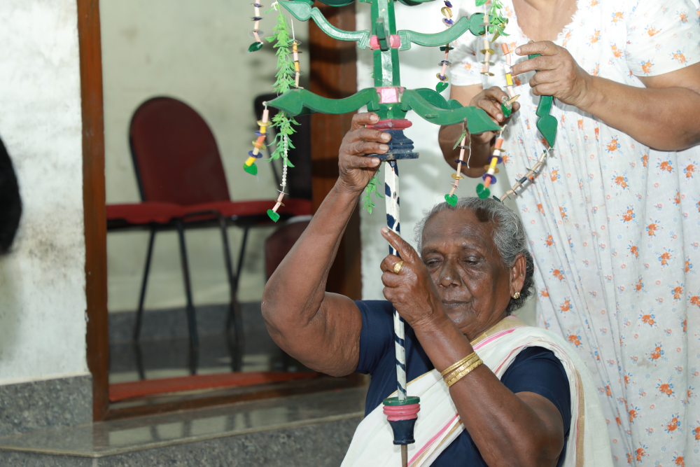 Fig. 7. ആലും കിളിയും എന്ന മൂന്നാമത്തെ ഇനം (ചിത്രം: ഗോകുല്‍ കൃഷ്ണ) 