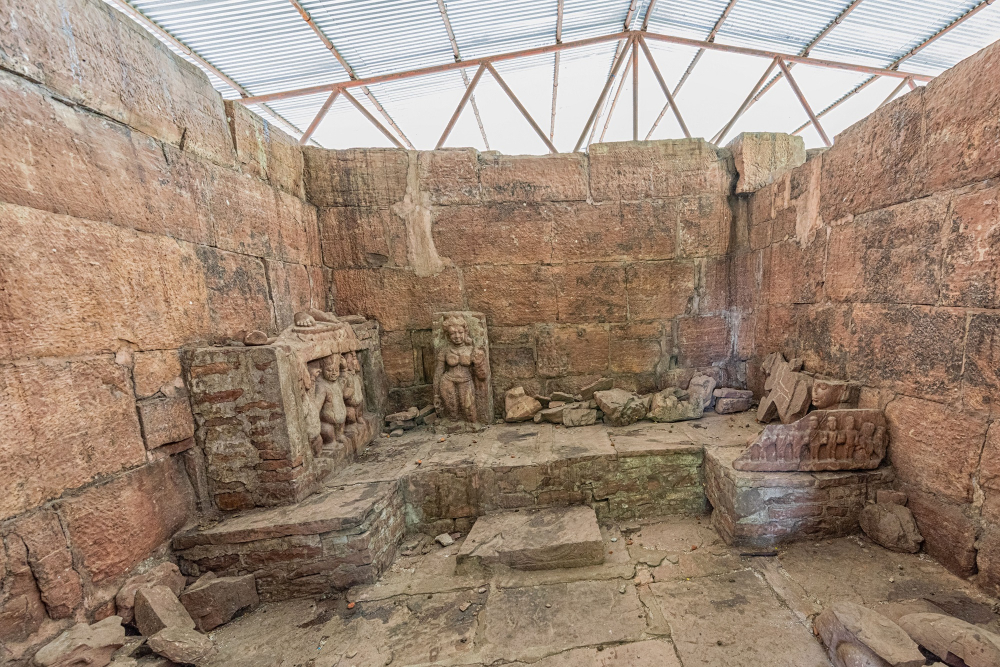 antechamber/sanctum of the temple with dislodged sculptures