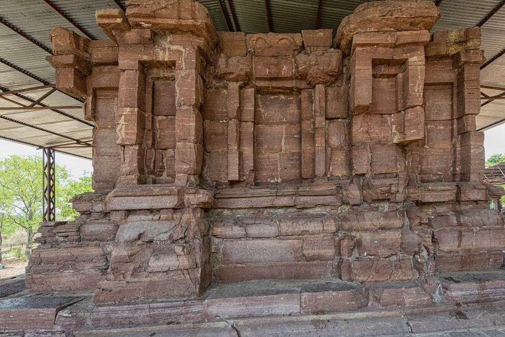 west wall of the Devarani temple