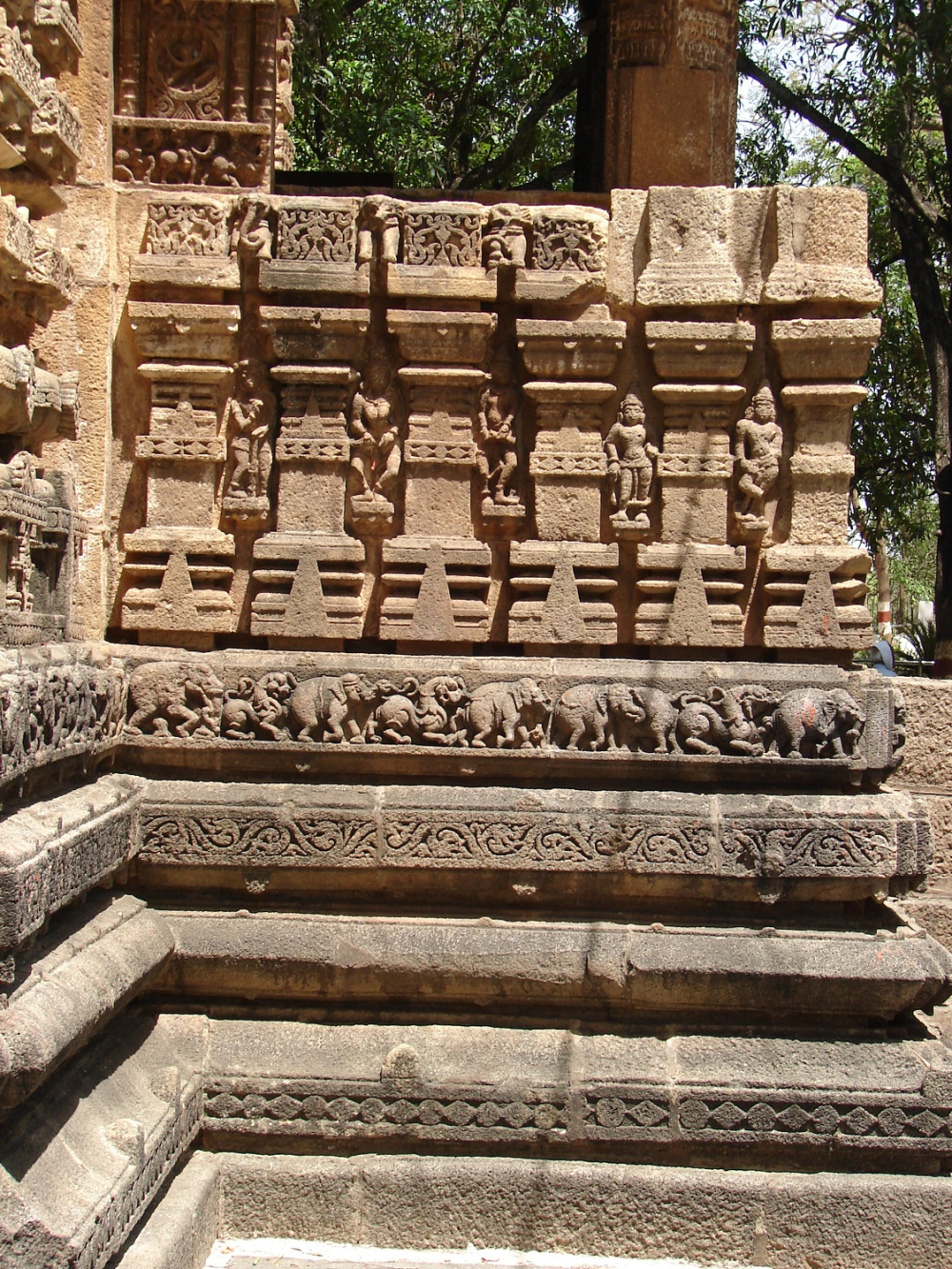 Base Moulding, Elephant and Lion Band