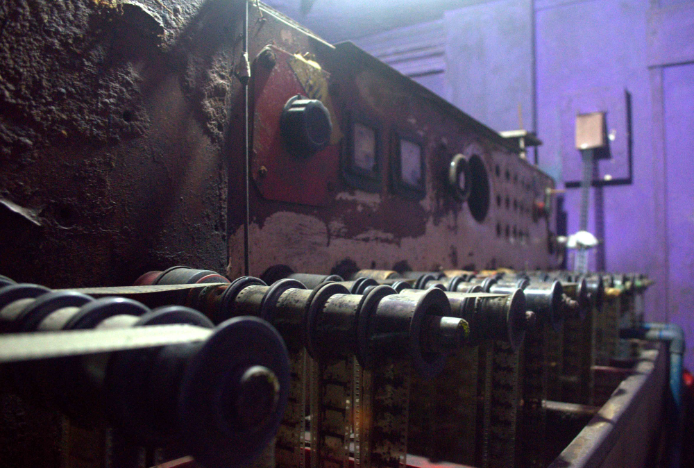 Fig. 2. An Arri chemical film-developing bath at the abandoned AVM Cine Lab (Courtesy: Senjuti Mukherjee)