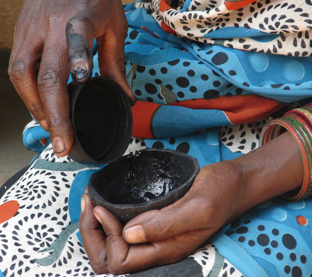 Kajal paste used in making godna
