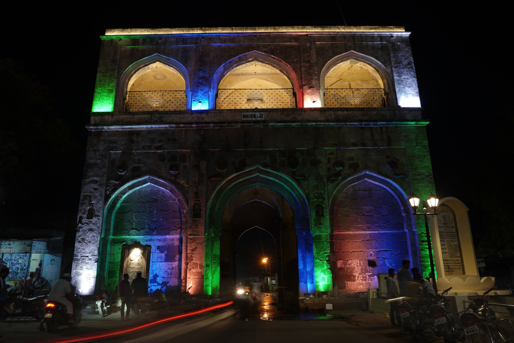 Bhadkal Darwaza at night. (Picture Credits: Rushikesh Hoshing)