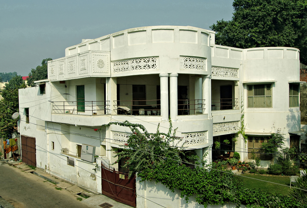Chakravarti House, Hazratganj. (Picture Credits: Yasas Chandra)