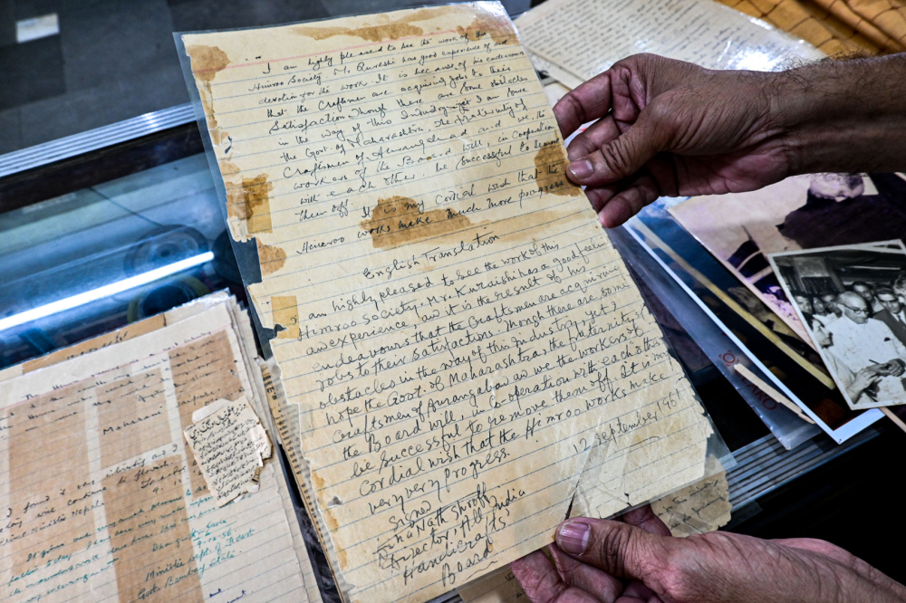 In the image is a comment left in 1961 by Dina Nath Shroff, Director, All India Handicrafts Board. (Picture Credits: Anil Purohit)