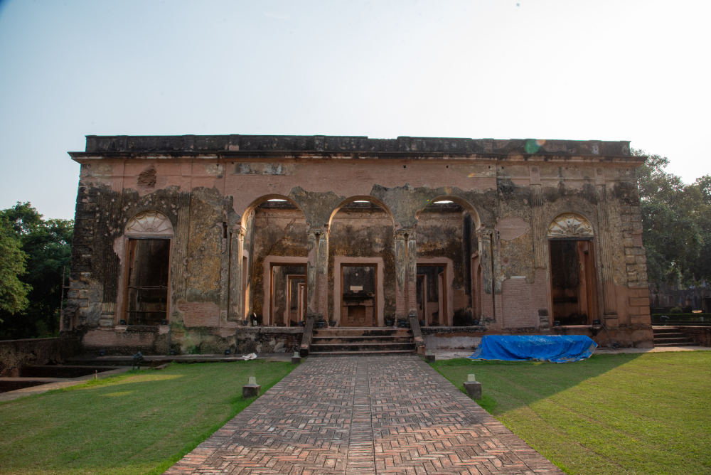 Walls of the Residency complex still marked by cannon fire from the siege of 1857. (Picture Credits: Monis Khan)
