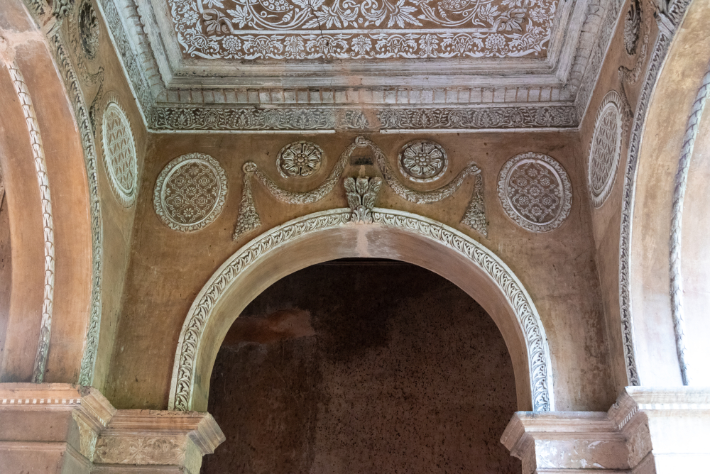 Details of the gate in Sikandar Bagh. (Picture Credits: Monis Khan)