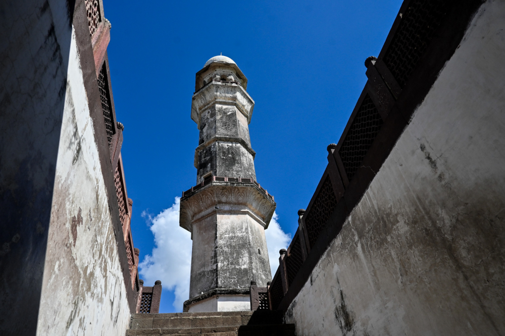 One of the four minarets at the mausoleum’s corners. (Picture Credits: Anil Purohit)