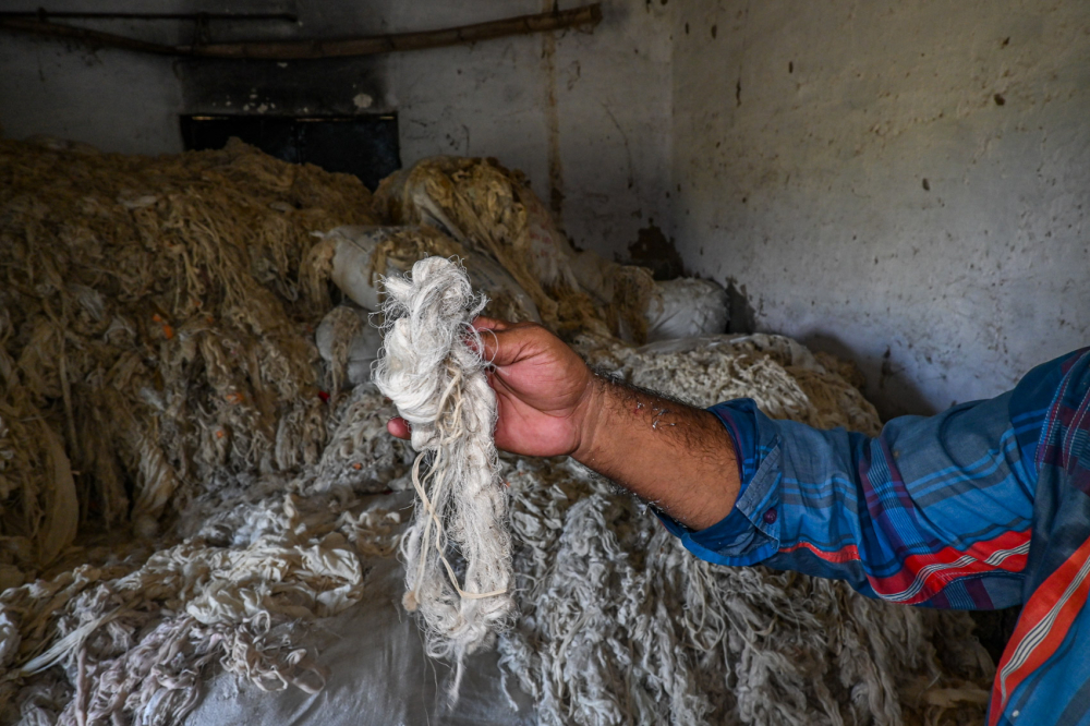Cotton thread used as raw material. (Picture Credits: Anil Purohit)