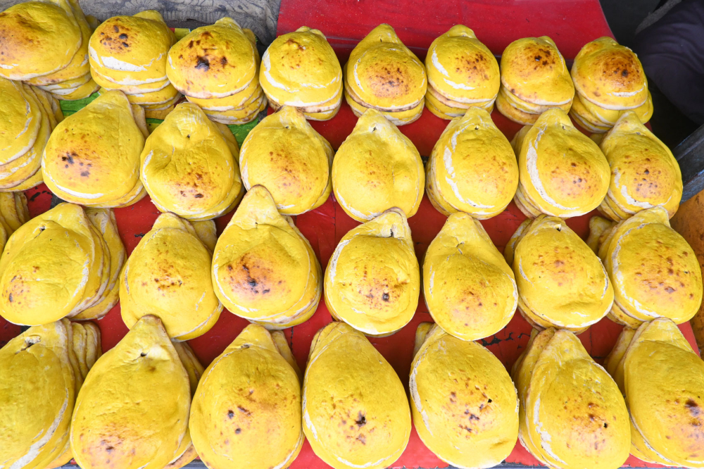 Naan arranged in neat rows in front of the shop. (Picture Credits: Anil Purohit)