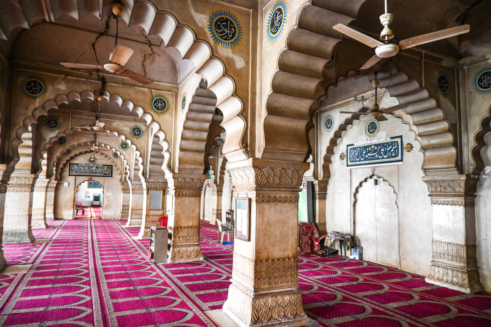 Interior of the Shah Ganj mosque. (Picture Credits: Anil Purohit)