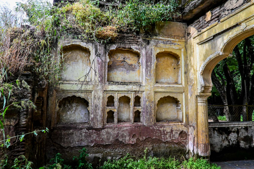 A wing of the Naukhanda Palace in disrepair. (Picture Credits: Anil Purohit)