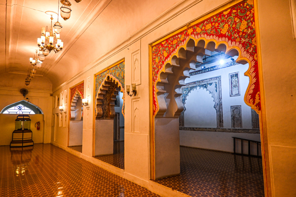 Interior of Soneri Mahal. (Picture Credits: Anil Purohit)