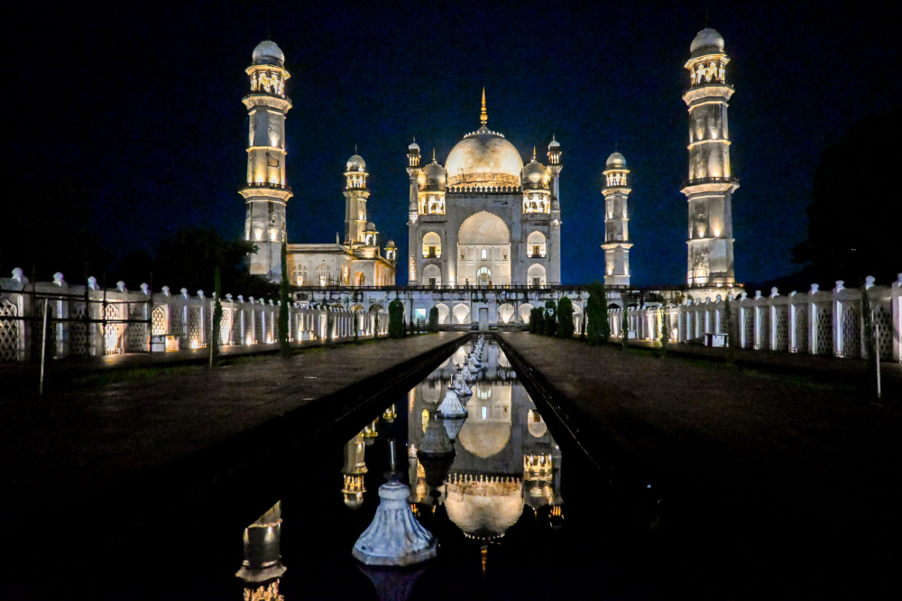 Bibi Ka Maqbara at night. (Picture Credits: Anil Purohit)