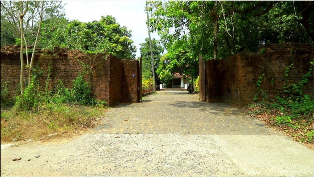 Entrance to the Vellarappilly Palace, Ernakulam. Image Courtesy: Sudheer Kailas.