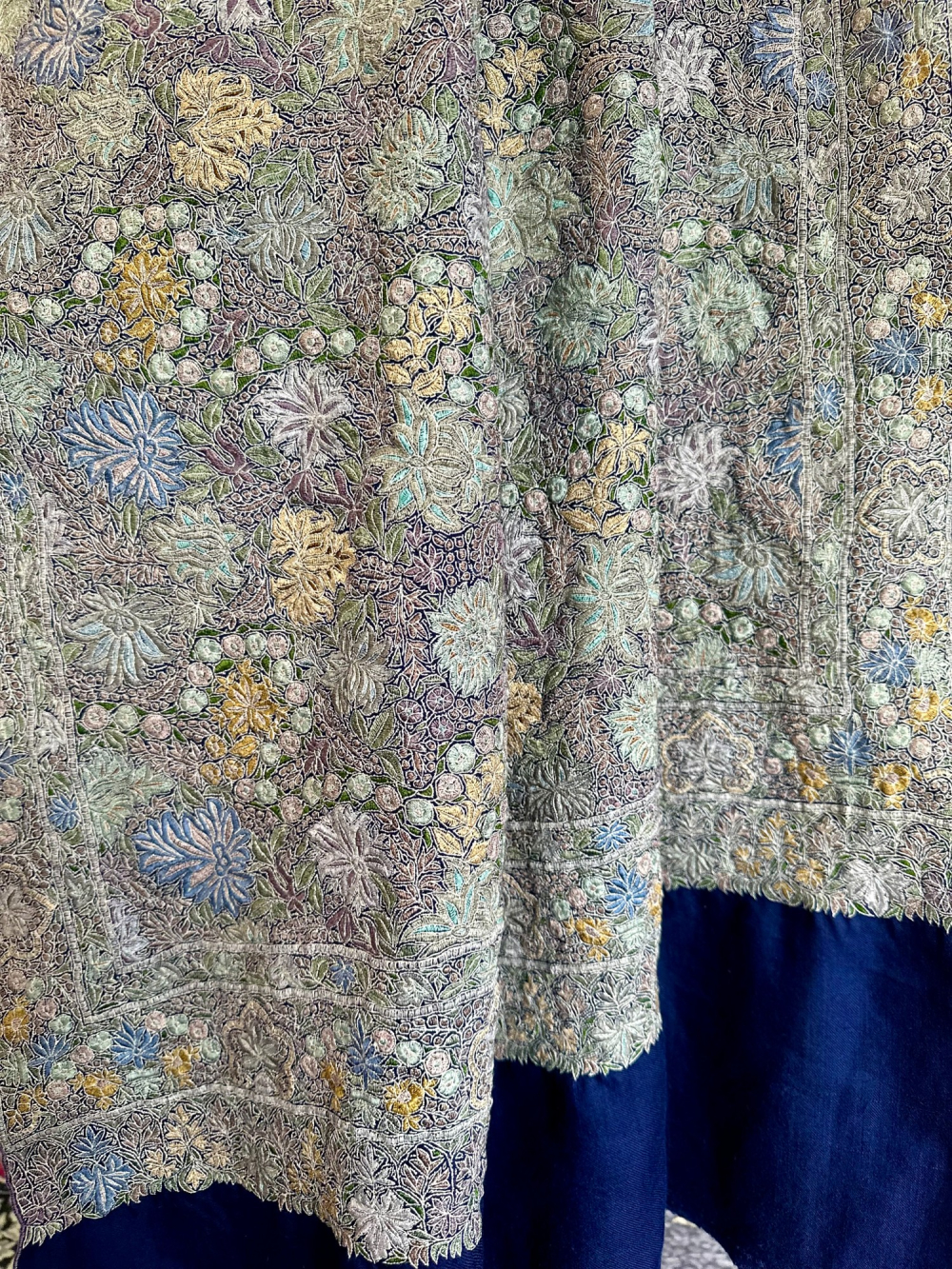 A meticulously crafted sozni shawl. (Picture Credits: Taha Mughal)
