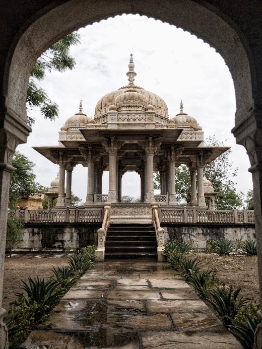 Chhattri of the Jadaun Queen of Sawai Madho Singh II, maharaniyon ki chhatriyan, rajasthan, Photo: Chandni Chowdhary 