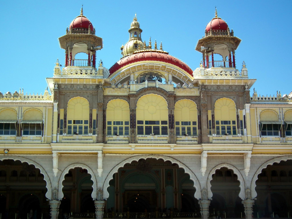 Mysore Palace front side, Courtesy: Wikimedia Commons