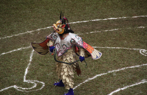 Fig. 3: Garuda appears in a zoomorphic form, with open wings; by killing snakes, he becomes a dharma protector 