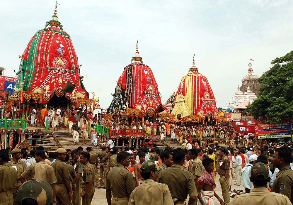 Puri rath yatra, Photo: Krupasindhu Muduli - Wikimedia Commons