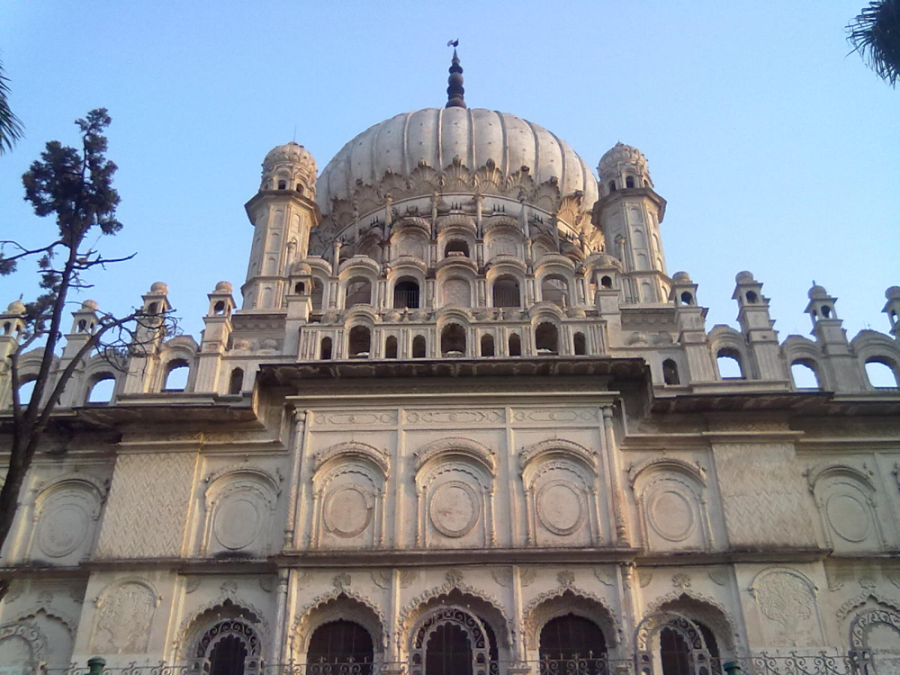 Tomb of Bahu Begum in Faizabad. (Picture Credits: Wikimedia Commons)