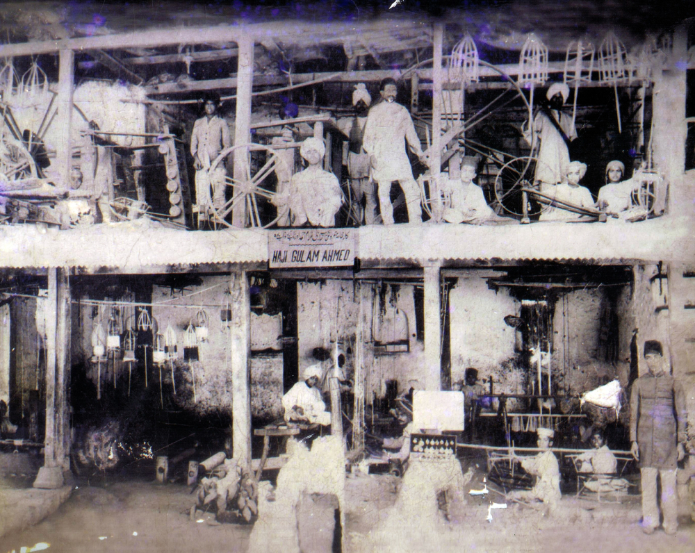  View of a Himroo Factory in its earlier years. (Picture Credits: Anil Purohit)