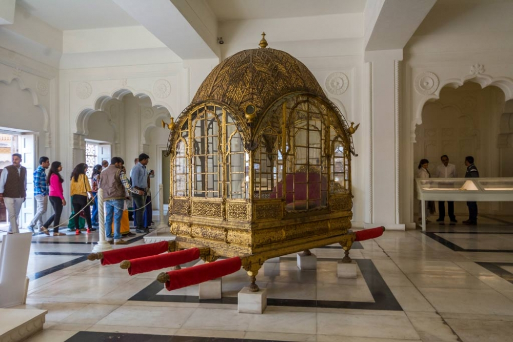 Fig. 3 The daulat khana gallery displays some of the finest objects from the museum collection, including the ‘Mahadol’, a grand palanquin