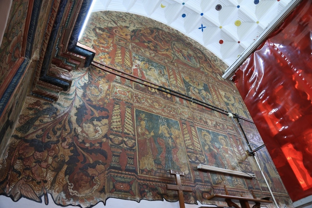 Fig.4 Murals on the eastern wall (Courtesy: Mar Sabor and Afroth Yacobite Syrian Church, Angamaly: Mohamed 2016)