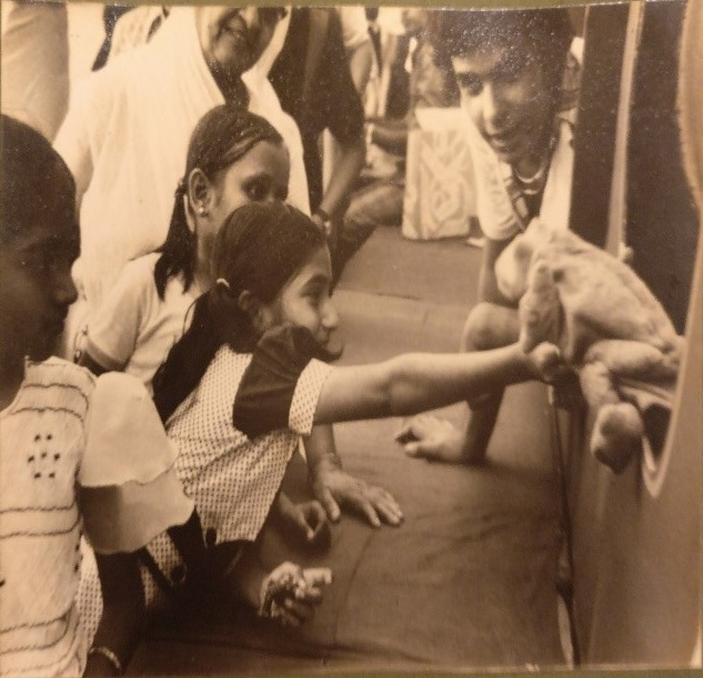 From reel to real! Interactivity with the puppets became integral to Magic Lamp's success. Moreover, calling children on set for a meet and greet, the puppets on Magic Lamp stepped outside television to meet children in their world.    