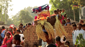 Embedded thumbnail for Singing in the Landlord's Courtyard: Sua songs from Sarguja